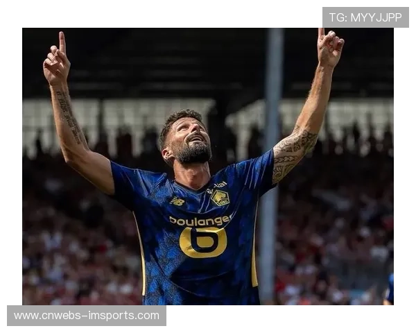 足球历史瞬间：2011年吉鲁法甲梅开二度的回忆