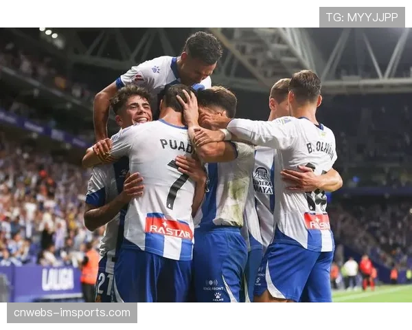 西班牙警方逮捕涉嫌操纵西甲比赛的第六级别联赛球员 西班牙警方逮捕涉嫌操纵西甲比赛的第六级别联赛球员