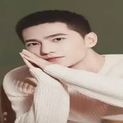 纪麟雅